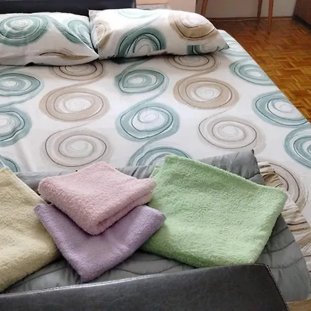 Ana Apartment Nova Varos