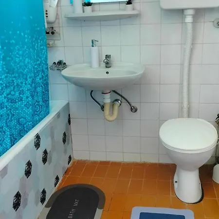 Ana Apartment